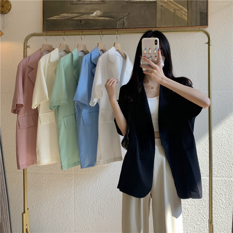 Actual shot of new summer style loose short-sleeved suit jacket with slit back design for women