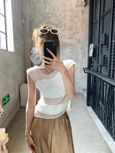 Thin textured patchwork knitted short-sleeved T-shirt for women in summer with irregular slim-fitting and slightly see-through layered tops