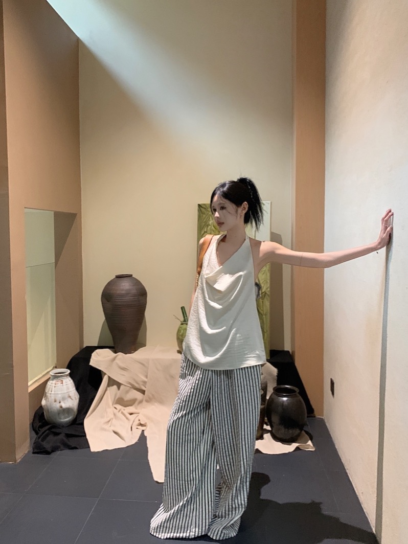 實拍 鬆弛感掛脖醋酸盪領辣妹露背上衣+豎條褶皺休閒闊腿褲