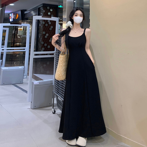 实拍~胖mm大码黑色连衣裙女2024年夏季新款法式气质赫本风吊带裙