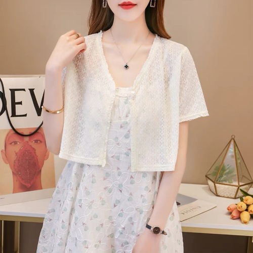 Small shawl blouse for women in summer, thin sun protection clothing, air conditioning shirt, lace cardigan jacket