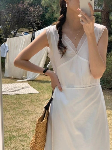 韩国东大门法式温柔优雅V领百搭时尚系带无袖背心连衣裙女
