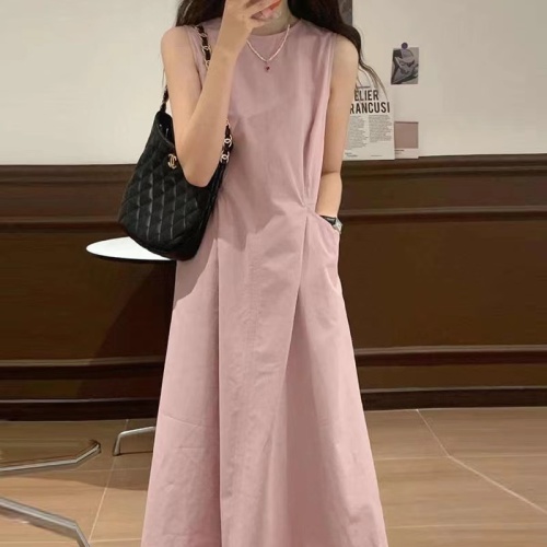 Summer 2024 new style French seaside resort temperament beach long dress pink sleeveless suspender dress for women