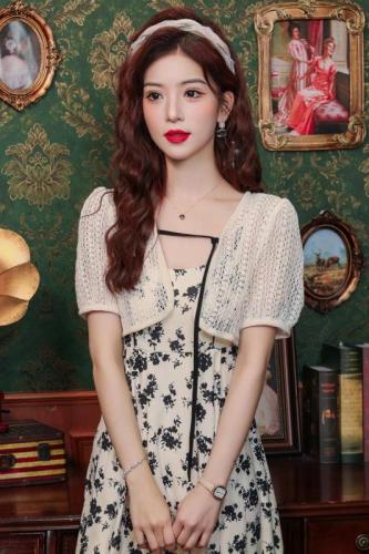 Already shipped 2024 summer new lace hollow short-sleeved cardigan thin outer shawl short top for women