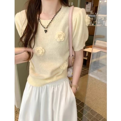 2024 three-dimensional flower knitted sweater hand-crocheted sweet summer new style pure lust top for women