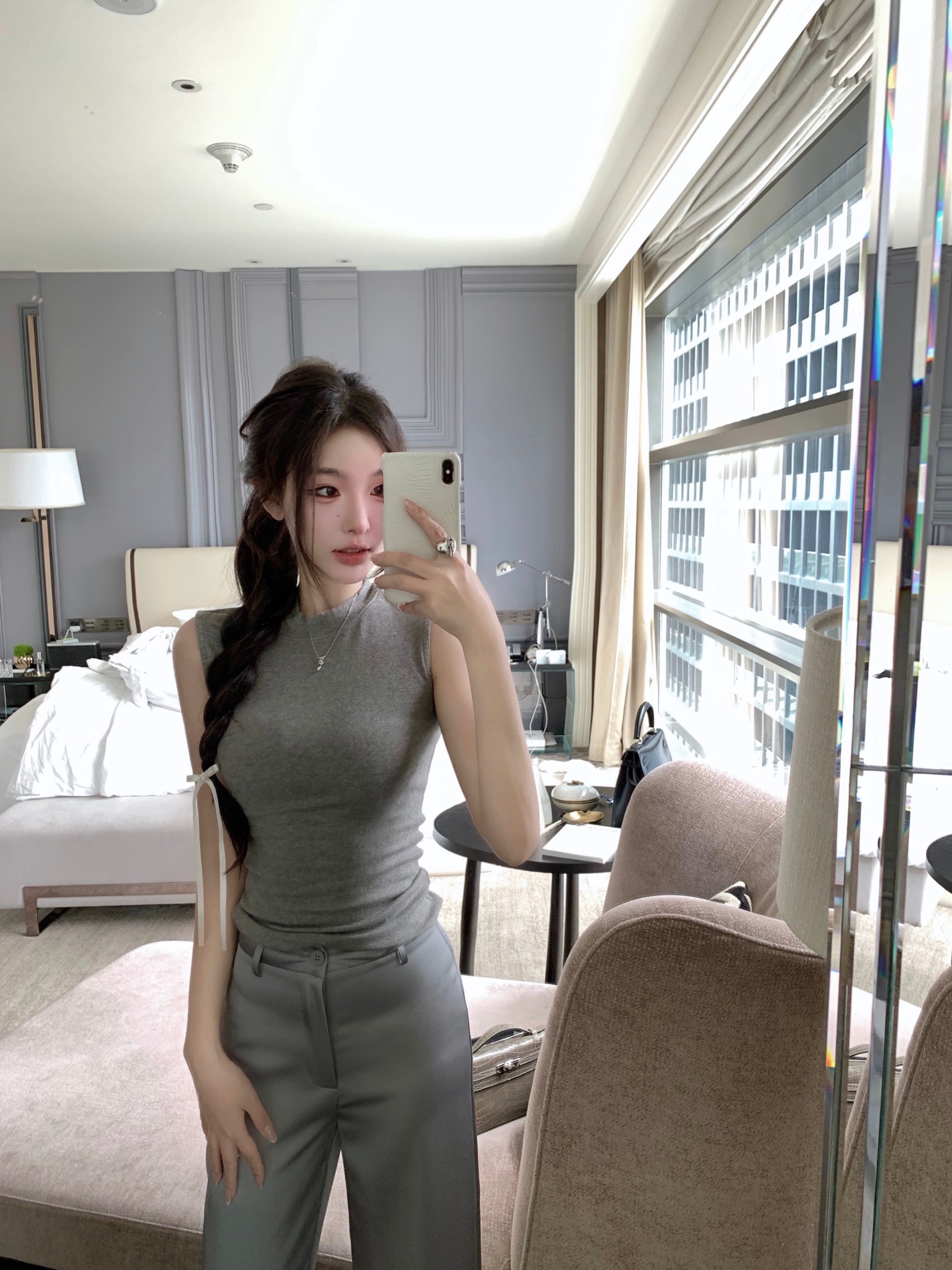 CHICYOU韓女日常簡約灰色修身圓領無袖百搭休閒緊身背心上衣