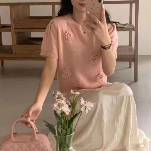 2024 three-dimensional flower knitted sweater hand-crocheted sweet summer new style pure lust top for women