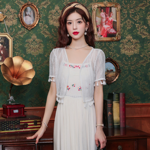 2024 summer new style lace hollow sun protection cardigan women's thin blouse suspender skirt with short shawl top