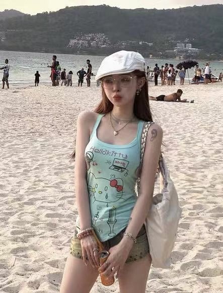 Suuuicee 凱蒂教主 手繪塗鴉Kitty貓背心女撞色設計辣妹純欲上衣