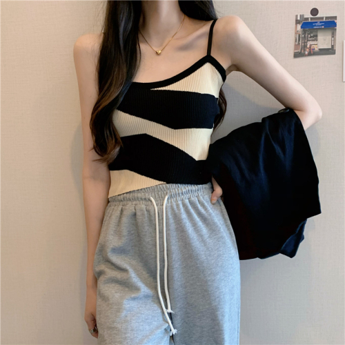 Real shot of splicing and contrasting color knitted camisole summer new inner wear and outer wear hot girl short sleeveless top