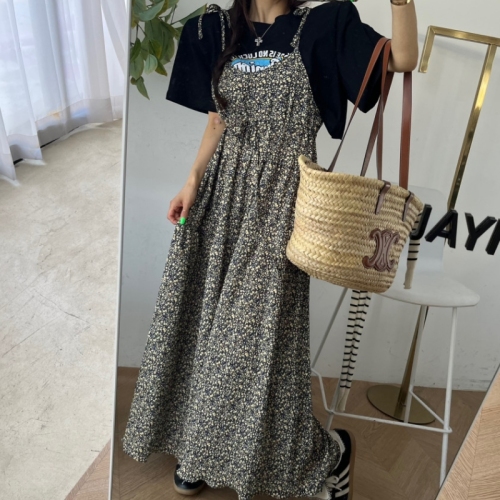 New suspender dress, high-end niche, waist-cinching floral skirt, sexy long skirt