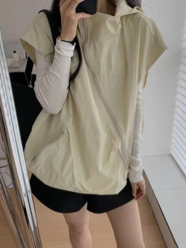 Sun protection jacket vest for women summer design niche diagonal zipper hooded vest work vest