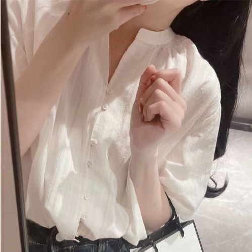 White shirt women's 2024 summer new temperament casual anti-tank shirt chic three-quarter sleeve top