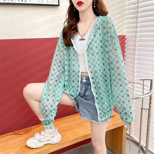 Real shot Korean version ice silk sun protection clothing summer nano silk loose breathable thin cardigan hooded jacket for women