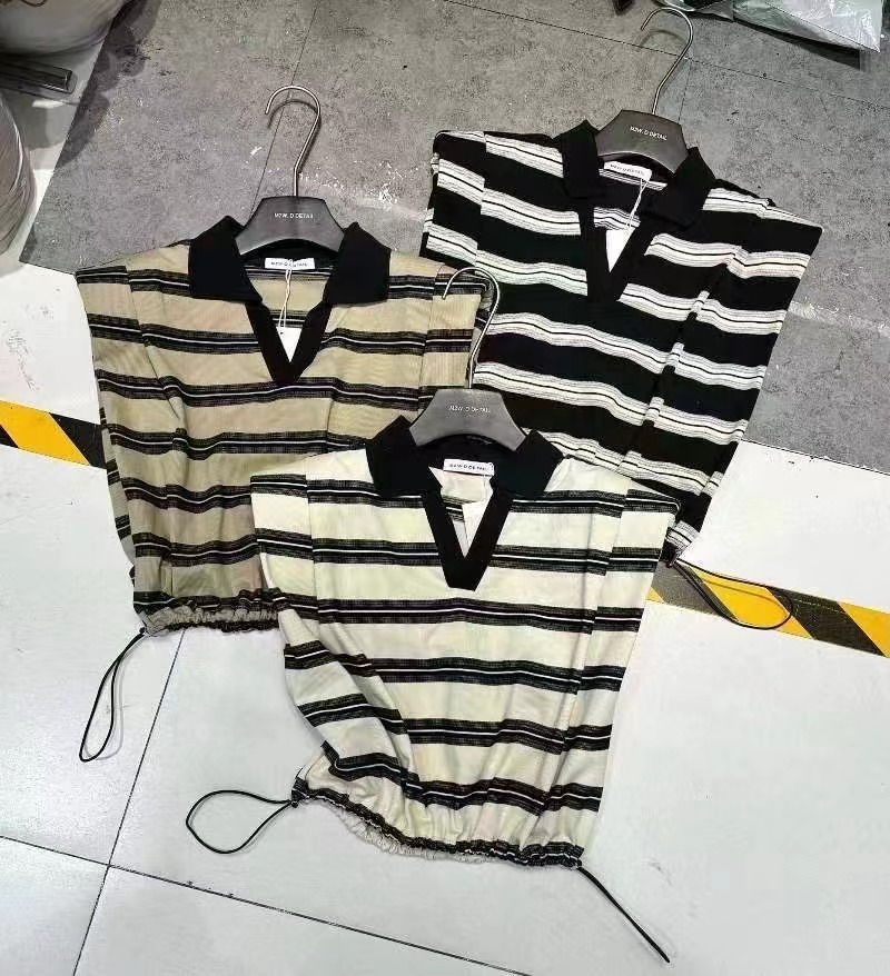 2024夏季新款港風撞色條紋POLO領T恤女背心收腰顯瘦短款無袖上衣