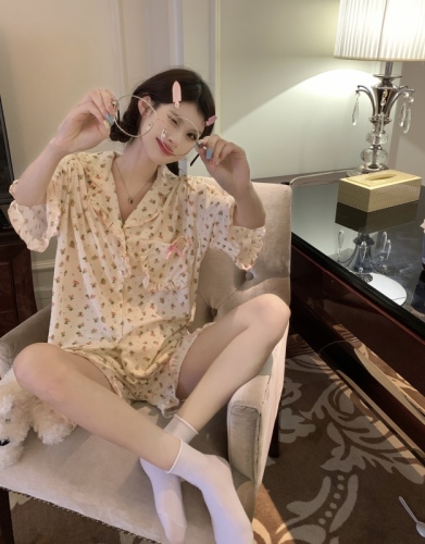 Real shot of ins-style Japanese sweet floral pajamas for women summer short-sleeved shorts two-piece student home clothes