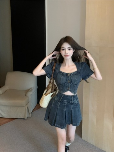 Real shot!  Fashionable seasonal short-sleeved irregular shirt top high-waisted skirt denim two-piece set