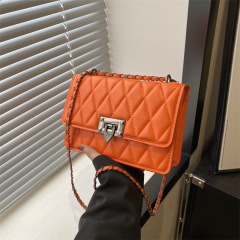 潮流復古鏈條斜挎包流行純色洋氣唯美包包女2024新款單肩個性潮包