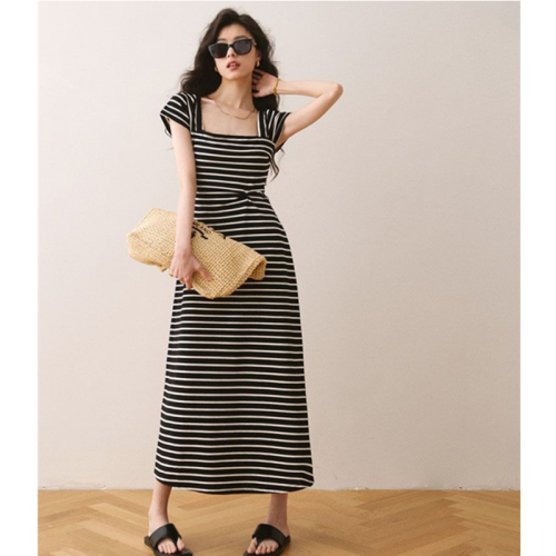 French high-end striped square-neck dress for women, summer seaside temperament, slimming and clavicle-exposed sleeveless A-line long dress