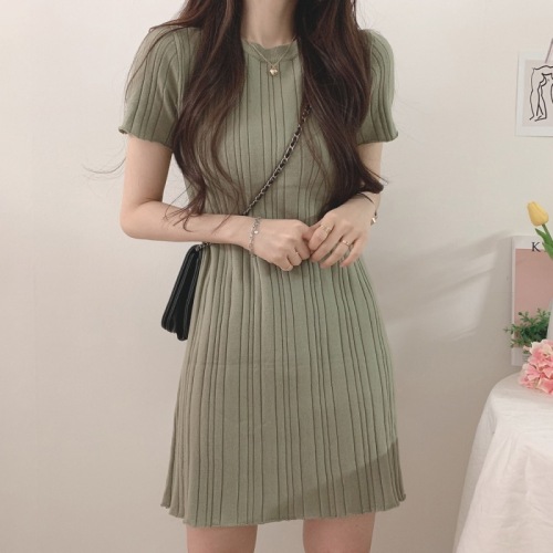 韩国chic夏季温柔气质圆领坑条显瘦冰丝薄款短袖包臀针织连衣裙女