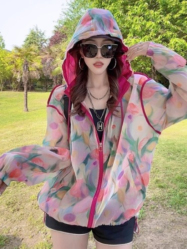 This year's popular beautiful thin casual sports sun protection clothing top hooded jacket 2024 new women's summer clothing