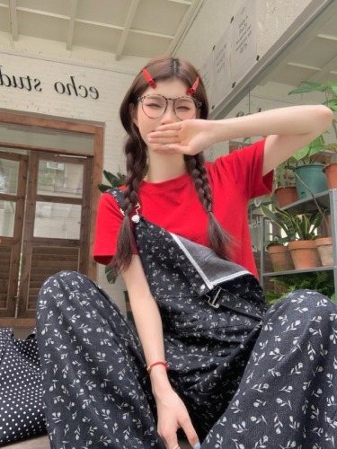 Actual shot of new summer black floral denim overalls for women, straight trousers + red T-shirt suit