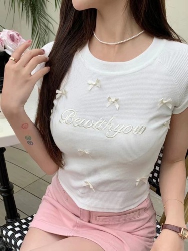 Sweet and spicy tight-fitting bow embroidered short-sleeved T-shirt women's summer unique and unique design short top