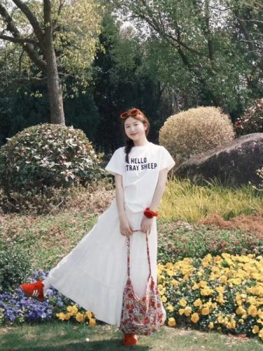 夏季女装2024新款茶系穿搭配一整套韩剧时尚炸街漂亮两件套装裙子