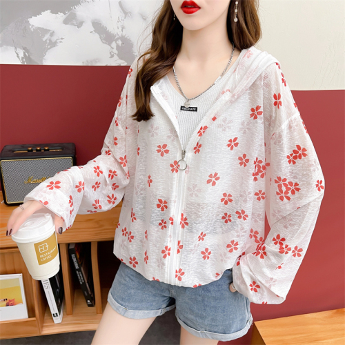 Real shot 100 polyester ice silk sun protection clothing summer nano silk loose breathable thin cardigan hooded jacket for women