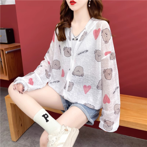 Actual Korean version of sun protection clothing for women with ins design, hooded printing, large size women's clothing, fat, fashionable, loose and thin jacket