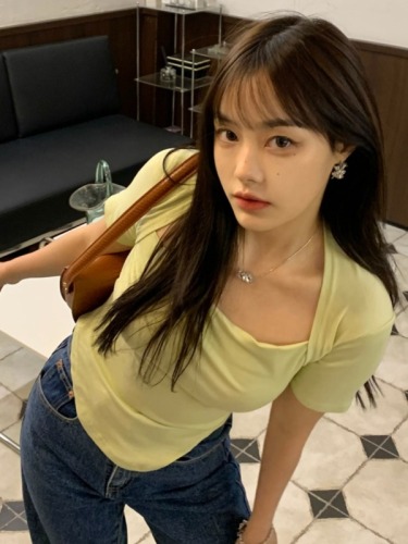 Actual shot of summer clothing, pure lust style, solid color, Korean version, slim fit, temperament, short-sleeved T-shirt tops for women