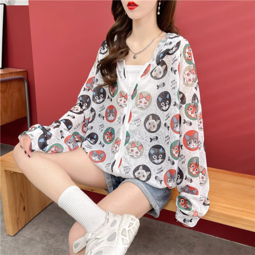 Actual Korean version of sun protection clothing for women with ins design, hooded printing, large size women's clothing, fat, fashionable, loose and thin jacket