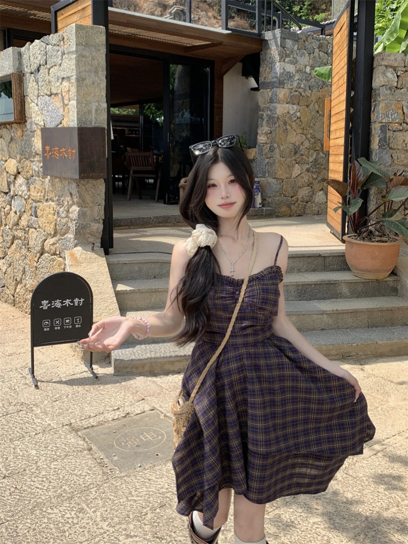 實拍 格子高腰慵懶感格紋不規則吊帶裙夏季女收腰花邊吊帶裙