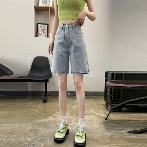 Actual shot of 2024 new summer high-waisted loose straight denim shorts, slim and versatile, casual wide-leg five-point mid-pants trendy