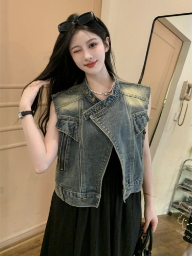Actual shot ~ new motorcycle handsome casual versatile denim vest small retro Hong Kong style stand collar washed jacket