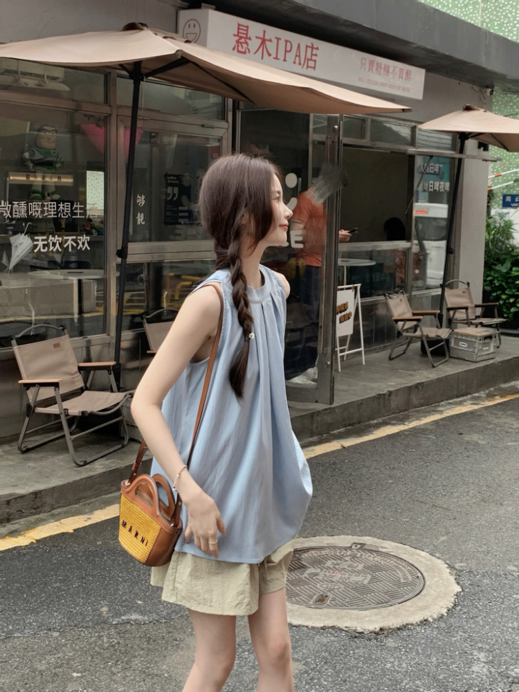 Real shot French fresh and simple loose sleeveless vest suspender top elastic waist versatile A-line shorts