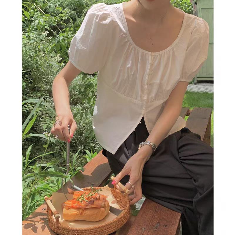 韓版chic高級感洋氣氣質簡約短袖圓領泡泡袖短款別致襯衫上衣女潮
