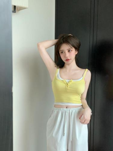 Real shot Summer new simple fashion contrasting fake two-piece slim camisole top