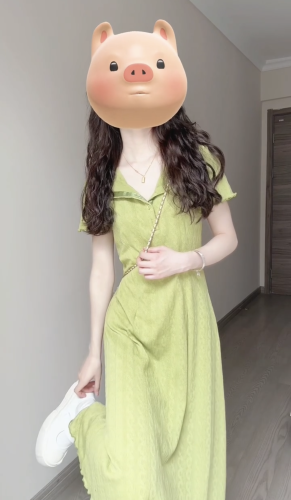 长裙子女夏季小个子韩系温柔气质减龄显瘦别致收腰绿色短袖连衣裙