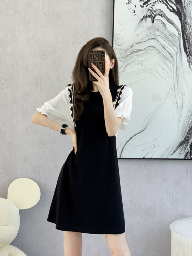 质连衣裙高级感夏季2024新款法式黑色女装小香风设计感冰丝裙子