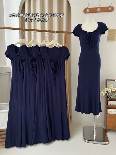 王少女的店藏蓝色绑带短袖连衣裙2024夏季法式气质方领包臀长裙子
