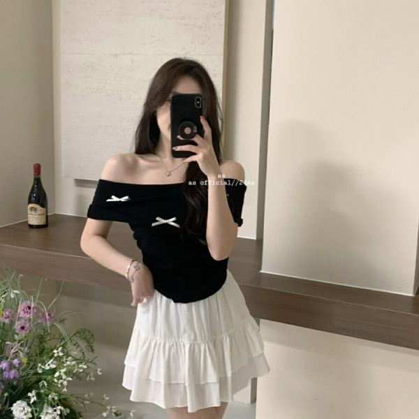 Tmall quality 2024 new summer style women's pure desire one-shoulder design exquisite bow knitted sweater top