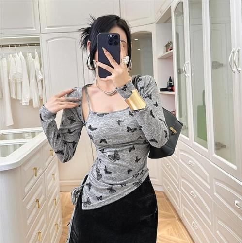 With chest pad - 2024 spring and summer new Korean style temperament printed butterfly cardigan suspender slim long-sleeved T-shirt two-piece set