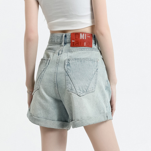 牛仔短裤女2024年新款高腰美式卷边设计感小众辣妹浅蓝色夏季裤子