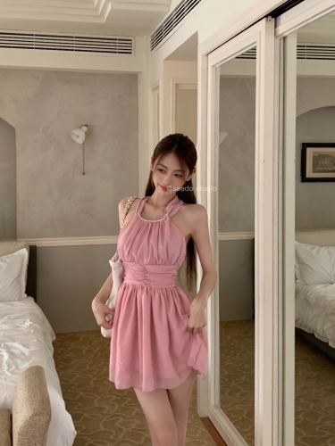 Actual shot of pink strappy halterneck halter dress, waist-cinching sleeveless princess dress, gentle A-line dress