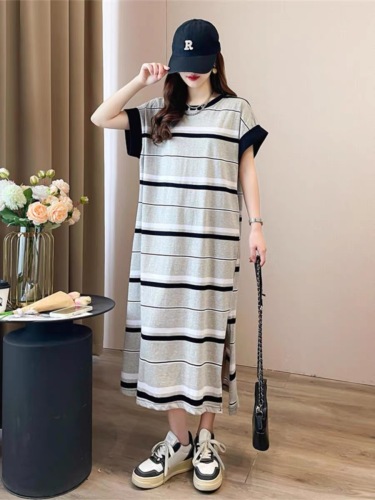 Mid-length over-the-knee striped short-sleeved dress for women summer 2024 new style large size loose slit t-shirt skirt