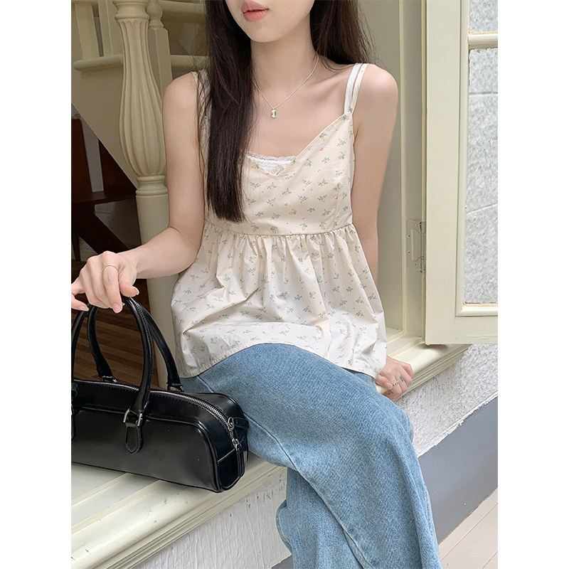 Real shot of new summer sweet girly style v-neck sleeveless suspender 2024 Korean style floral baby doll top