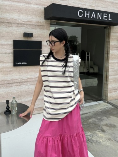 Actual shot~New striped hollow mid-length T-shirt with beautiful back