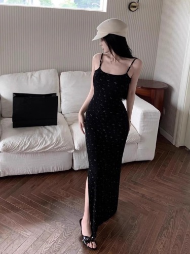 French gentle floral knitted suspender skirt for women summer temperament slimming goddess style black long dress