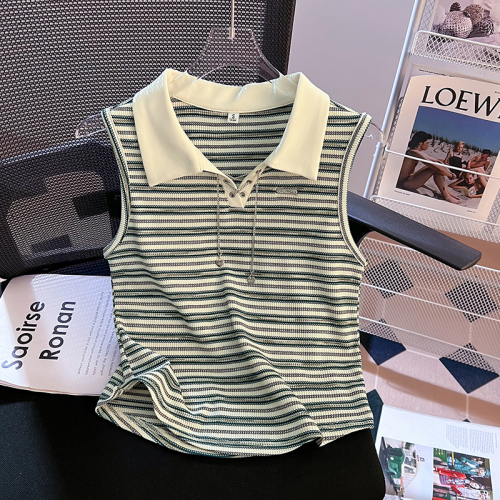 Actual shot of the new vest design with striped lapel top, right shoulder, versatile chain decorative vest for women, trendy